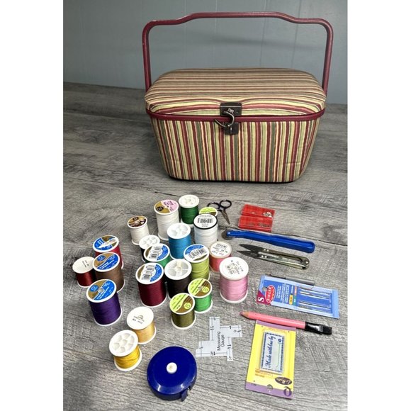 Vintage Carrying Sewing Box Wood Handle Removable Plastic Tray w/ Extras Lot - Picture 1 of 16